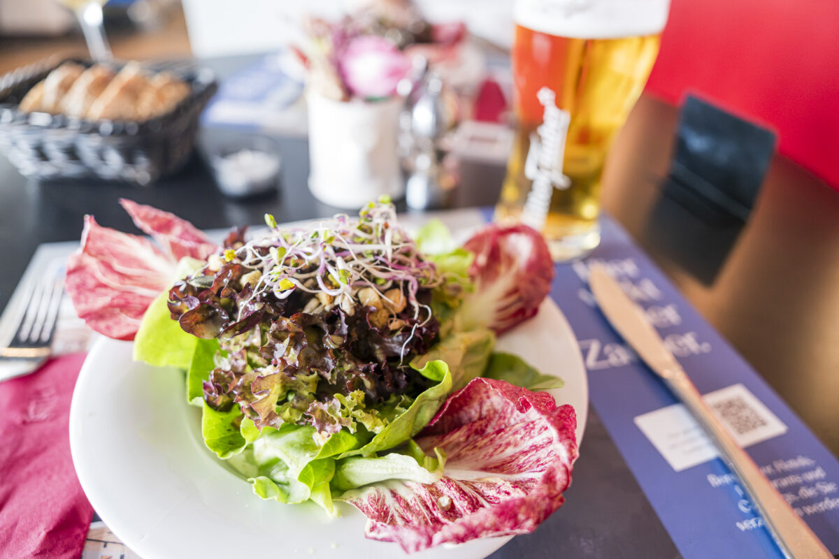 Abendessen auf dem Niederhorn